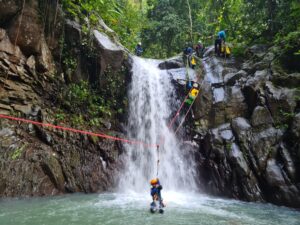 Faire du canyoning à Baillif, Guadeloupe