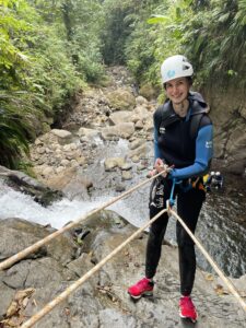 Que dois je apporter pour faire du canyoning avec un guide