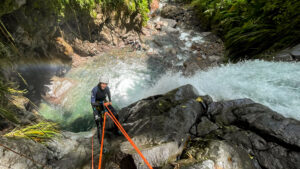 Voici quelques guides et agences de canyoning réputés en Guadeloupe